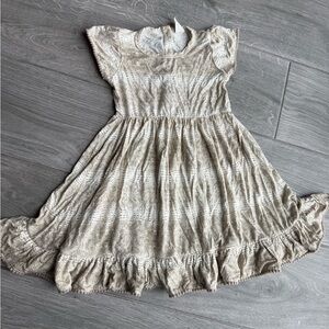 Kate Quinn Flutter Sleeve Bamboo Dress in Neutral Croc - Size 3T